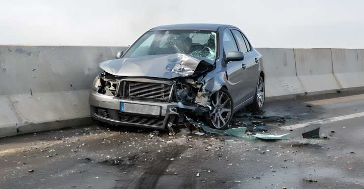 Mulher morre após colidir com bueiro fora da US 301, próximo à divisa com o Condado de Clay