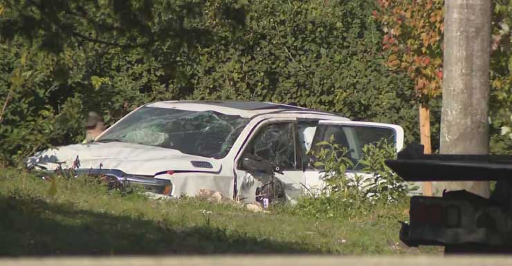 Quatro pessoas são hospitalizadas após acidente em Oakland Park