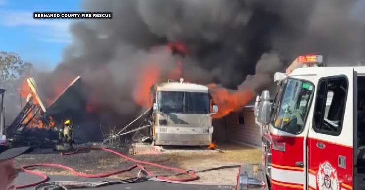 Equipes controlam incêndio envolvendo “vários RVs” no Condado de Hernando
