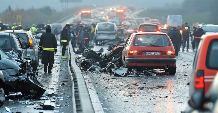 Homem de New Port Richey morre após acidente envolvendo vários carros no Condado de Pasco: Florida Highway Patrol