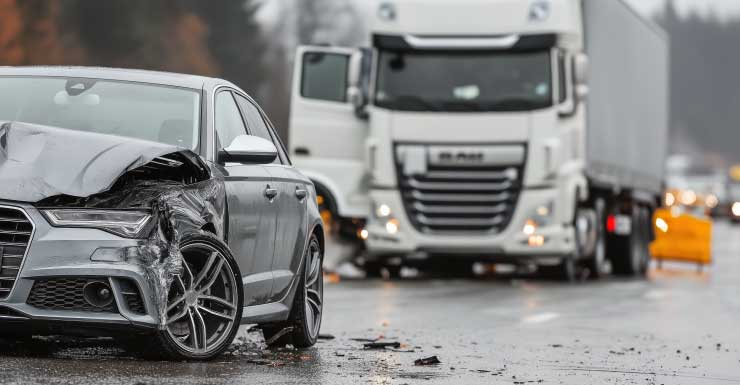 Motorista morre após colisão entre dois veículos em Mulberry