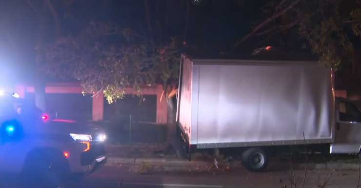 Acidente em Miami provoca interdição na South Dixie Highway próximo ao fim da I-95