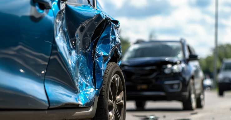 Homem morre após acidente de veículo próximo à Melrose Elementary School