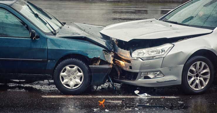 Motorista é preso após perseguição da FHP terminar em acidente em Fort Myers