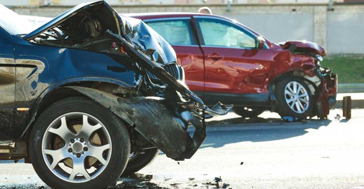 Todas as faixas são fechadas após incêndio em veículo na Turnpike sentido sul no Condado de Indian River