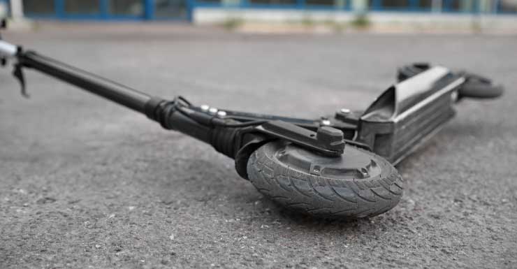 2 crianças em patinetes elétricos são atingidas por veículo em North Port, diz polícia