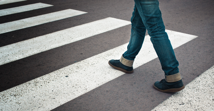 Mulher de North Port é acusada de atropelar pedestre e fugir do local