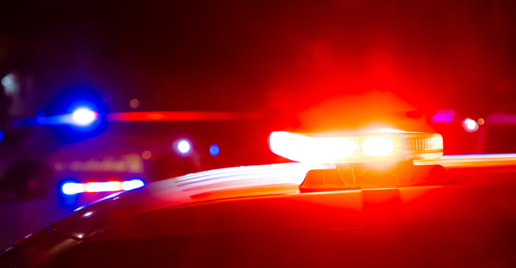 Policiamento reforçado da JSO é implementado na Raines High após tiroteio próximo à escola que deixou jovem de 20 anos ferido e causou lockdown de horas