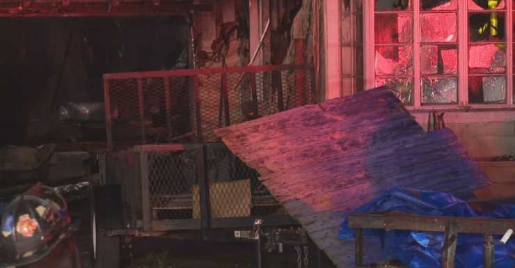 1 morto após incêndio residencial durante a madrugada no Condado de Escambia