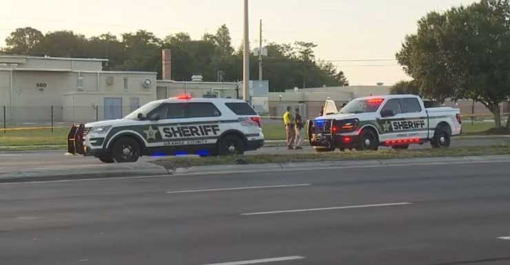 4 veículos são procurados em acidente fatal com fuga na John Young Parkway em Orlando, diz FHP