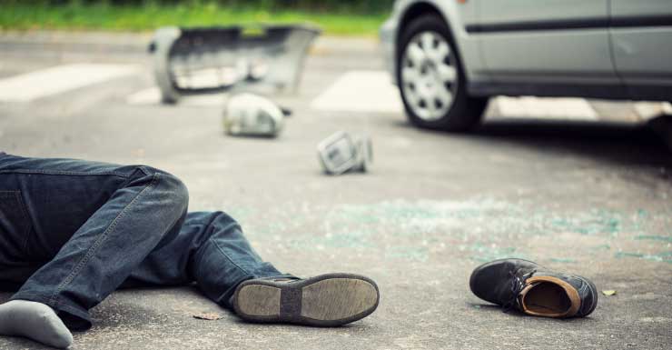 Troopers procuram motorista envolvido em atropelamento fatal com fuga em Apopka.