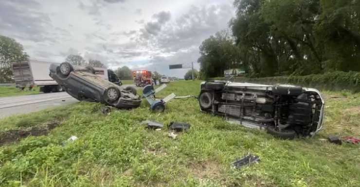 Duas faixas bloqueadas na I-75 após acidente com capotamento