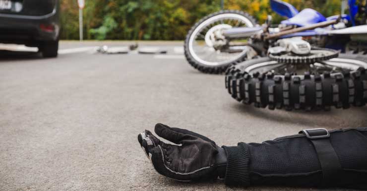 Homem de Lady Lake morre após motocicleta colidir contra árvore no Condado de Marion