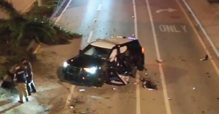 Motorista acusado de atingir viatura policial em alta velocidade em Hollywood responde por crimes após prisão em Chicago