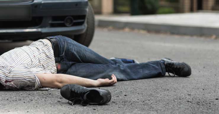 Homem de 28 anos morre em acidente com scooter elétrica e fuga em West Palm Beach; vítima foi identificada como funcionário do O'Shea's