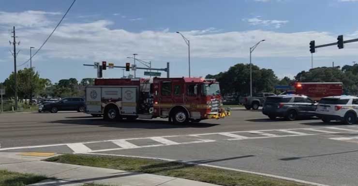 Motorista é multado após atingir ciclista de bicicleta elétrica em faixa de pedestres na Beach Boulevard