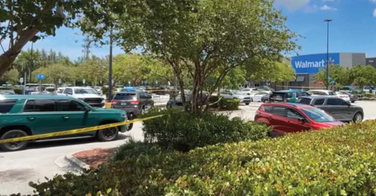 Mulher mata homem a tiros durante discussão por vaga de estacionamento em Walmart de North Lauderdale, diz BSO