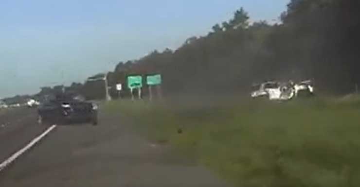 Perseguição na I-4 termina em acidente; passageira fica gravemente ferida após motorista ultrapassar 100 mph