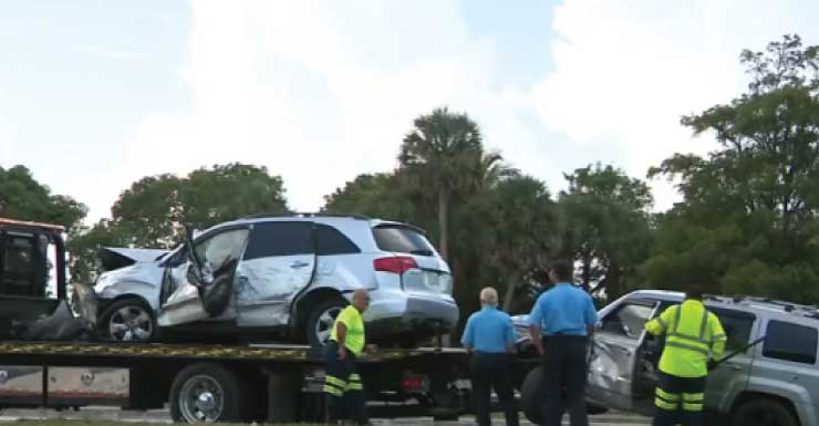 1 hospitalizado, vários outros atendidos no local após acidente em Lauderhill envolvendo ciclista e vários veículos