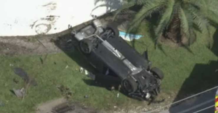 1 pessoa hospitalizada após acidente com capotamento em Biscayne Gardens envolvendo ambulância particular