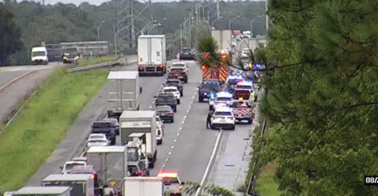 2 pessoas ficam gravemente feridas em acidente envolvendo caminhão blindado na I-95 sentido sul no Condado de St. Johns