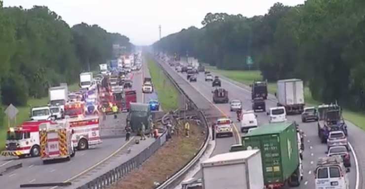 Acidente bloqueia parcialmente faixas na I-95 sentido sul no Condado de Volusia