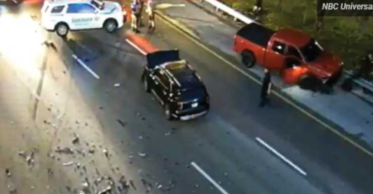 Acidente na Don Shula Expressway, na Killian Parkway, fecha pistas no sentido norte