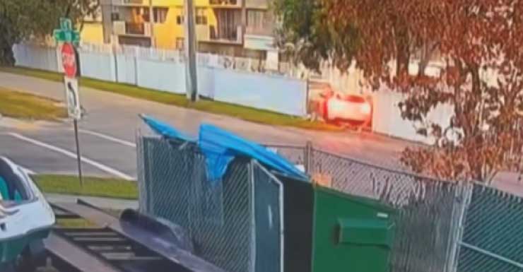 Motorista de 17 anos recebe citação após acidente de atropelamento e fuga em North Miami envolvendo um Maserati, segundo testemunhas