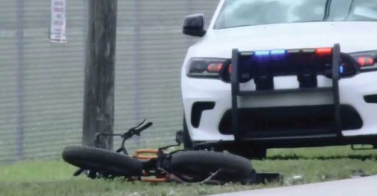 Pedestre é levado de helicóptero ao hospital em estado desconhecido após acidente em Miami Gardens