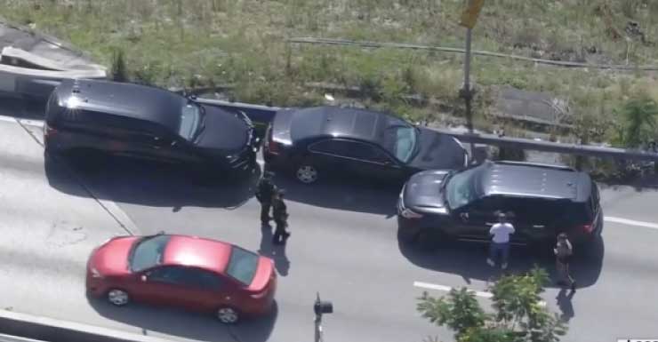 Polícia investiga acidente perto de Golden Glades em Miami Gardens
