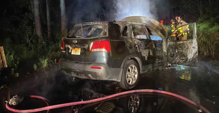 Walton County SUV pega fogo após acidente na noite de sábado