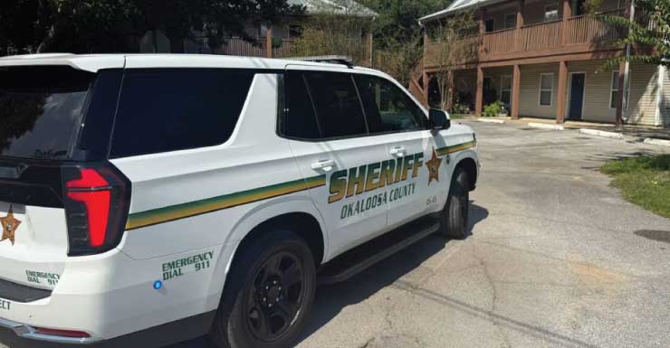 1 ferido é hospitalizado após tiroteio do lado de fora de apartamentos em Fort Walton Beach