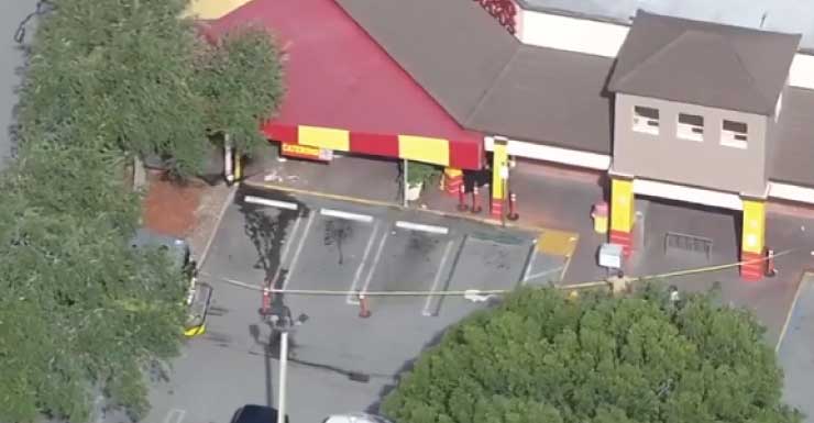 3 pessoas ficam feridas após motorista bater contra o El Palacio de los Jugos, em Miami-Dade