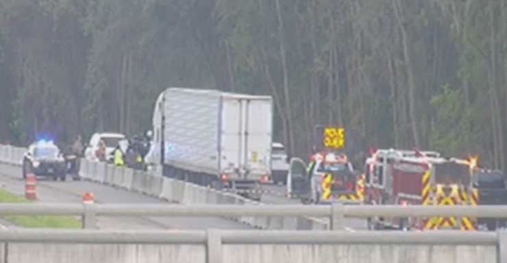 Acidente na I-75 em Ocala fecha faixas e causa atrasos de várias horas