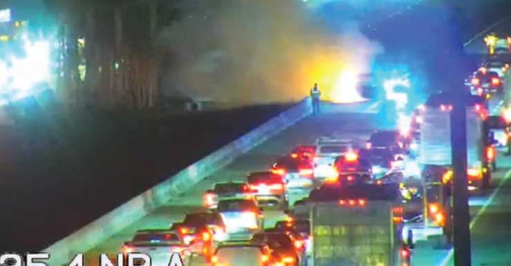Equipes combatem incêndio em veículo na I-75 na manhã de sexta-feira