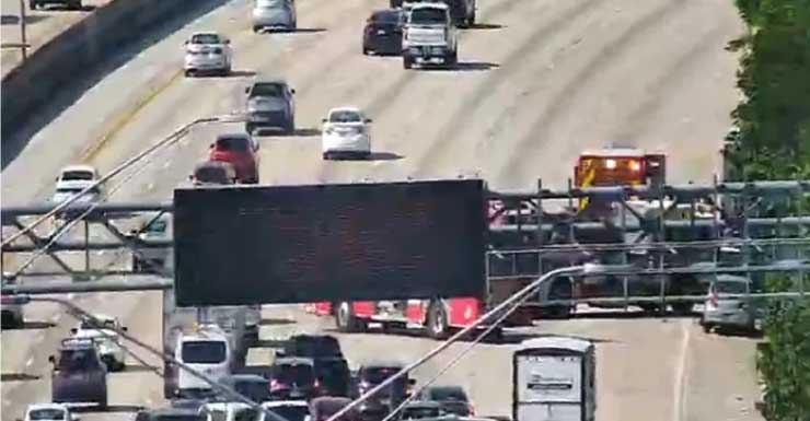 Acidente na I-95 bloqueia 3 faixas no sentido norte em West Palm Beach