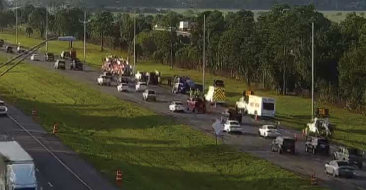 Acidente bloqueia faixa da direita da I-95 no sentido sul, no Condado de Martin