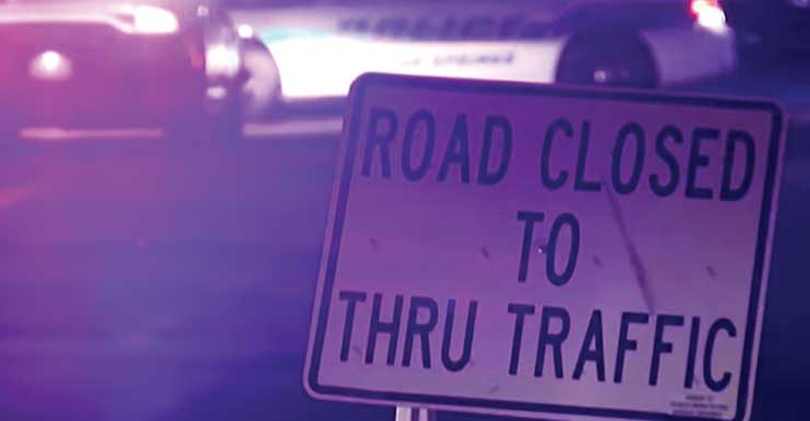 Acidente fatal envolvendo vários veículos interdita parte da Highway 441