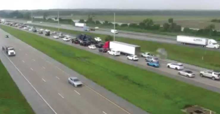 Acidente grave bloqueia 2 faixas da direita na I-95 no sentido sul, no Condado de Martin
