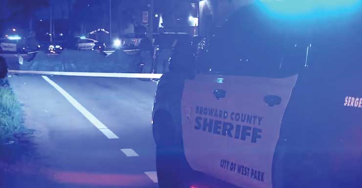 Pedestre morre após ser atropelado por patinete motorizado e carro em West Park