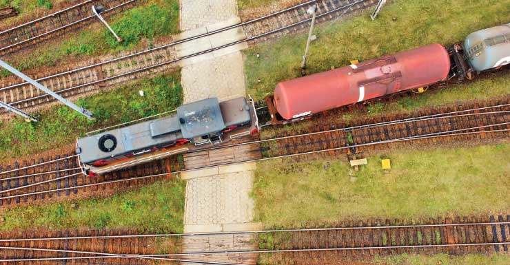 Trem da AMTRAK atropela e mata homem que caminhava pelos trilhos no Condado de Osceola